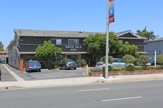 Rustic Villa in Downey, CA - Foto de edificio - Primary Photo