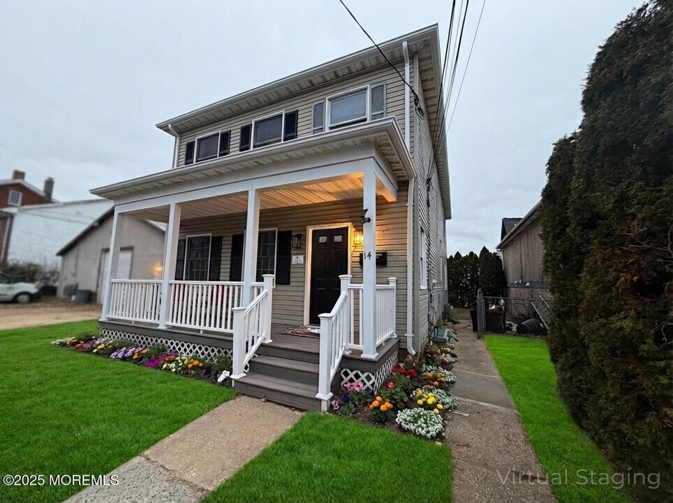 14 W 3rd St in Keyport, NJ - Building Photo