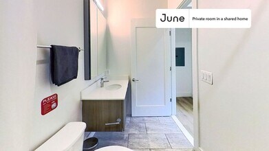 Room in Shared 4 bed/2 bath home, Unit A in Washington, DC - Foto de edificio - Building Photo