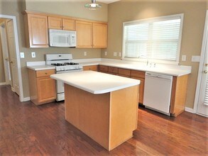 5715 Oxborough Way in Alpharetta, GA - Building Photo - Building Photo