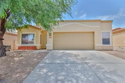 property at 198 E Placita Nubes De Agua