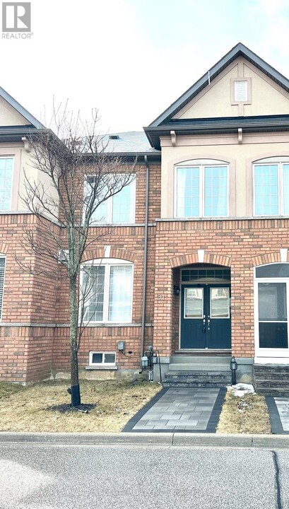 51 Locust Terrace in Markham, ON - Building Photo