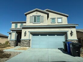 12565 Wycliff Ln in Victorville, CA - Building Photo