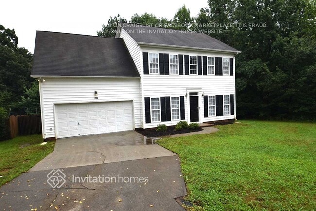 property at 211 Everett Park Dr