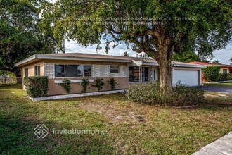 533 W Dayton Cir in Fort Lauderdale, FL - Building Photo - Building Photo