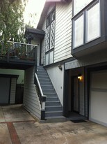 169 Merrill Pl, Unit C in Costa Mesa, CA - Building Photo