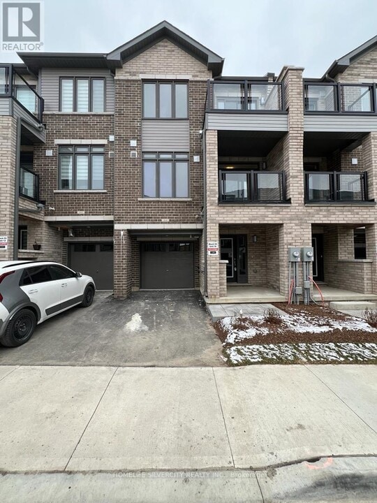 585-585 Colborne St in Brantford, ON - Building Photo