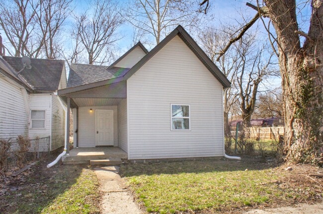property at 1149 W 28th St
