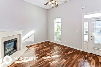 10186 Morning Hill Dr in Memphis, TN - Foto de edificio - Building Photo