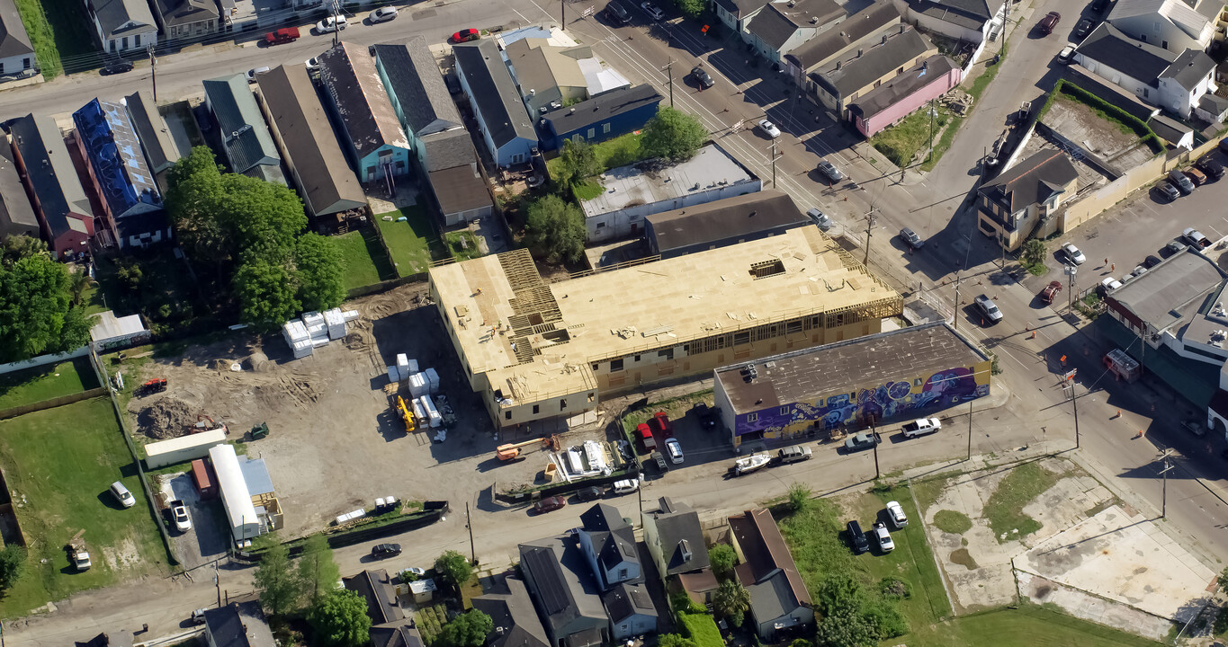 St. Bernard Circle in New Orleans, LA - Building Photo