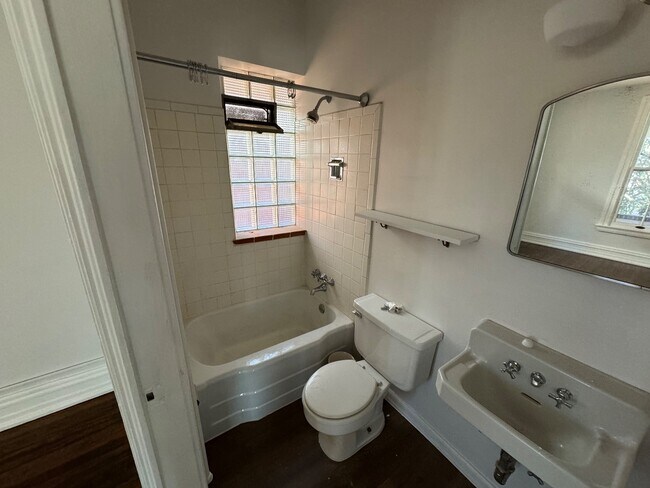 832 Emerson St in Denver, CO - Building Photo - Building Photo
