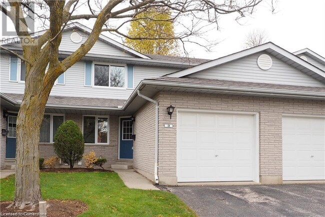 425 Kingscourt Dr