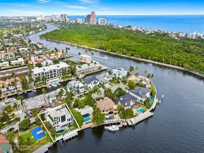 1304 Seminole Dr in Fort Lauderdale, FL - Foto de edificio - Building Photo