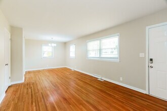 1108 Sherwood Forest Dr in Birmingham, AL - Building Photo - Building Photo