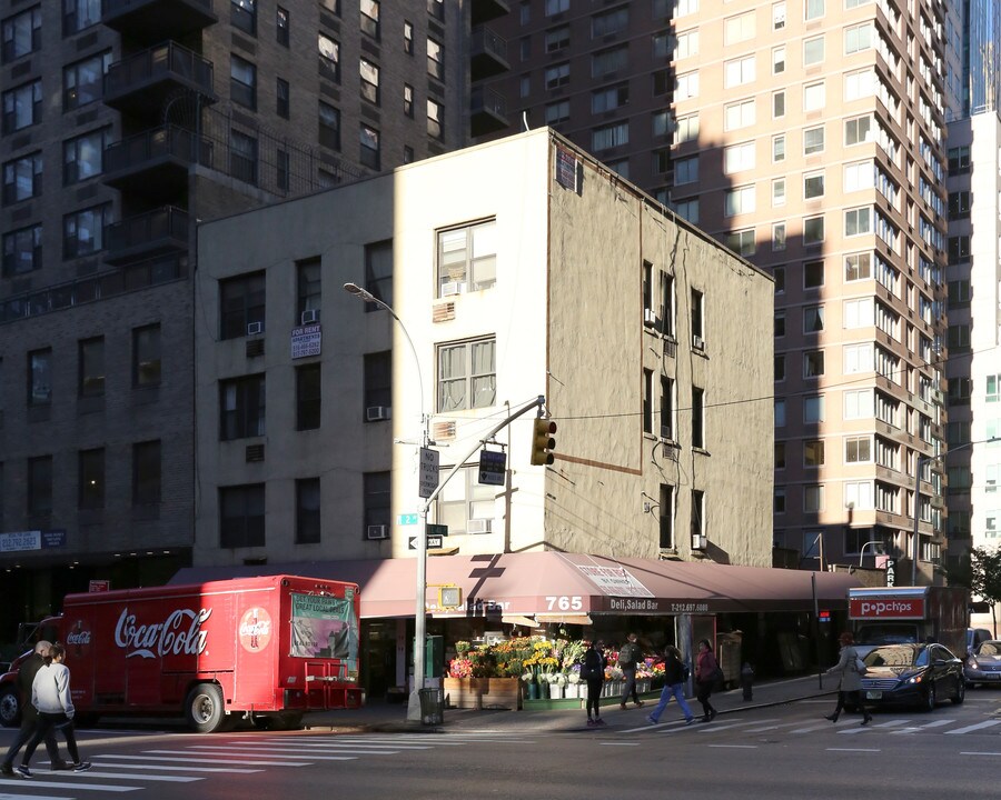 763-765 2nd Ave in New York, NY - Building Photo