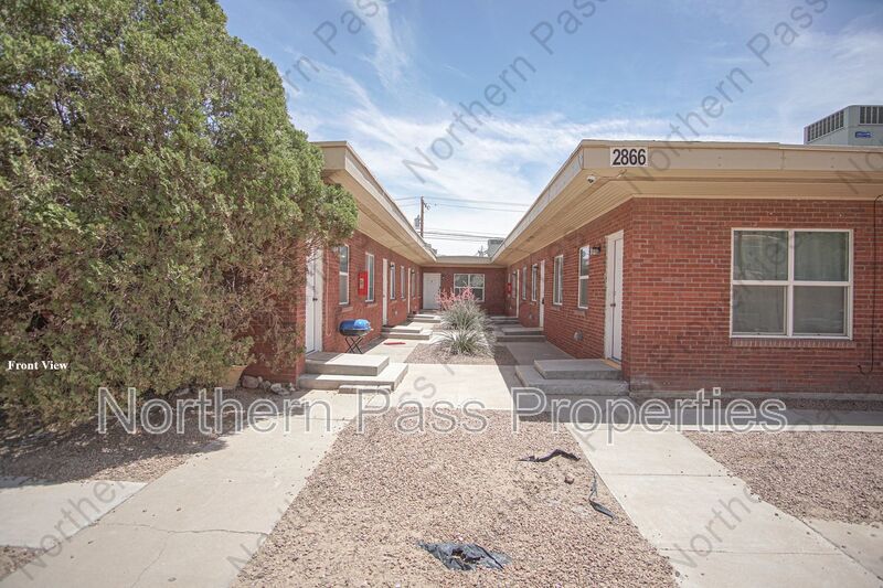 2866 Grant 6 in El Paso, TX - Building Photo