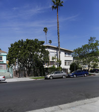 401 S St Andrews Pl in Los Angeles, CA - Foto de edificio - Building Photo