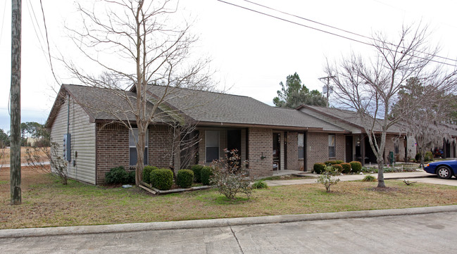 Magnolia Place Apartments in Gautier, MS - Foto de edificio - Building Photo