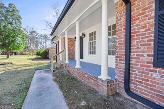 6541 Debbie Sue Ln in Morrow, GA - Building Photo - Building Photo