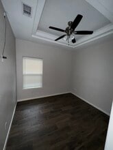 1804 Jackson St, Unit 4 in Weslaco, TX - Building Photo - Building Photo