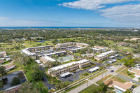 Villas De Golf in Largo, FL - Foto de edificio - Building Photo