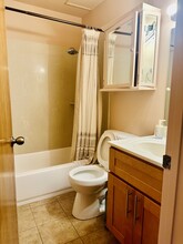 567 Oakland Ave, Unit Great condo for rent in Oakland, CA - Foto de edificio - Building Photo