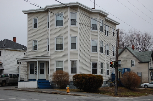 171 Cottage Rd in South Portland, ME - Foto de edificio - Building Photo