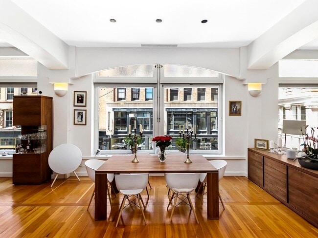 property at 86 South St