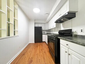 2309 Olson St, Unit 102 in Temple Hills, MD - Building Photo - Building Photo