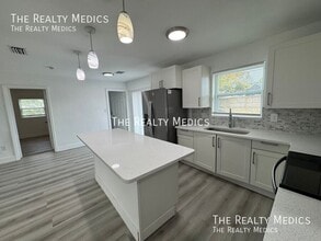 1150 Overlook Terrace in Titusville, FL - Building Photo - Building Photo