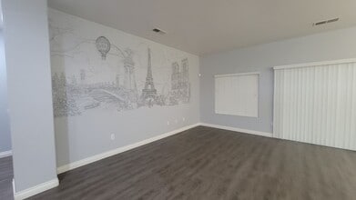 10919 Golden Valley Dr in Bakersfield, CA - Building Photo - Building Photo