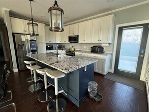 410 Summit Ridge Dr N in Lago Vista, TX - Building Photo - Building Photo