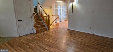 45689 Paddington Station Terrace in Sterling, VA - Building Photo - Building Photo