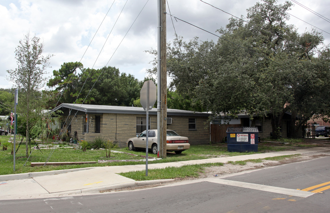 2017 E 142nd Ave in Tampa, FL - Building Photo