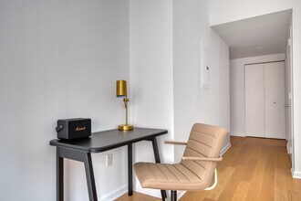 535 W 23 St in New York, NY - Building Photo - Building Photo