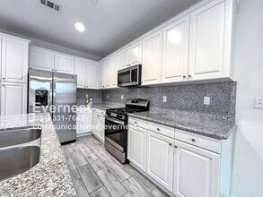 1934 Ray Abril Jr Ln in Colton, CA - Building Photo - Building Photo