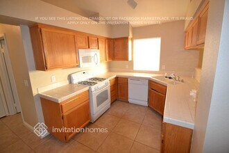 2265 Black Bush Ln in Las Vegas, NV - Building Photo - Building Photo