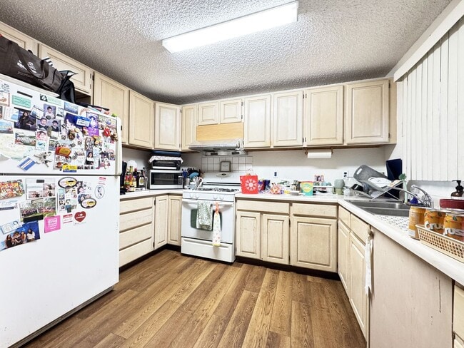 1511 Artesian Way in Honolulu, HI - Building Photo - Building Photo