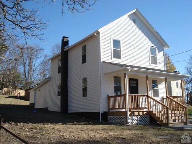 25 Old Rte 9w in Saugerties, NY - Building Photo - Building Photo
