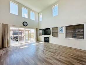 1416 Keck Rd in Chula Vista, CA - Foto de edificio - Building Photo