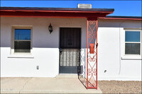 3325 Harrison Ave in El Paso, TX - Foto de edificio - Building Photo