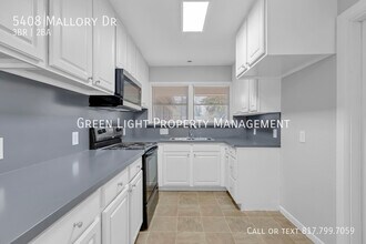 5408 Mallory Dr in Haltom City, TX - Building Photo - Building Photo