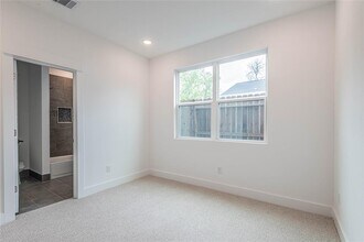 4317 Arlington St in Houston, TX - Building Photo - Building Photo