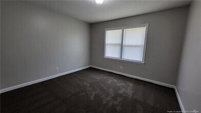 555 W 18th St in Lumberton, NC - Building Photo - Building Photo