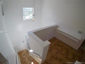 14807 Balgowan Rd-Unit -201-12 in Miami Lakes, FL - Foto de edificio - Building Photo