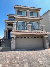 7008 W Steele Canyon St in Las Vegas, NV - Building Photo - Building Photo