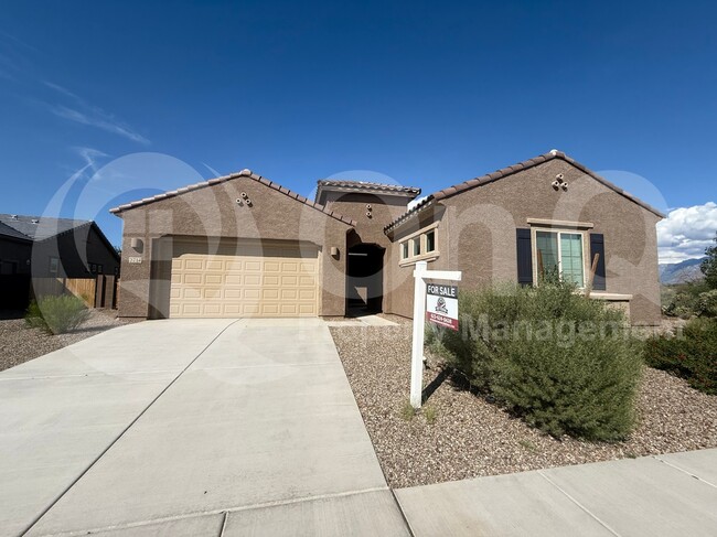 property at 2714 W Plateau Rdg Dr