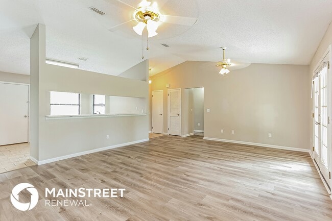 140 Devoe St in Jacksonville, FL - Foto de edificio - Building Photo