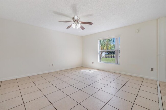2118 Ashley Lakes Dr in Odessa, FL - Building Photo - Building Photo