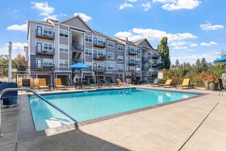 Element 170 Apartments in Beaverton, OR - Building Photo - Building Photo